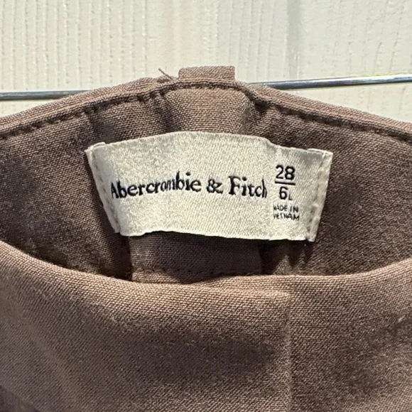 Abercrombie & Fitch Tan Cargo Pantsuit - Picture 3 of 4